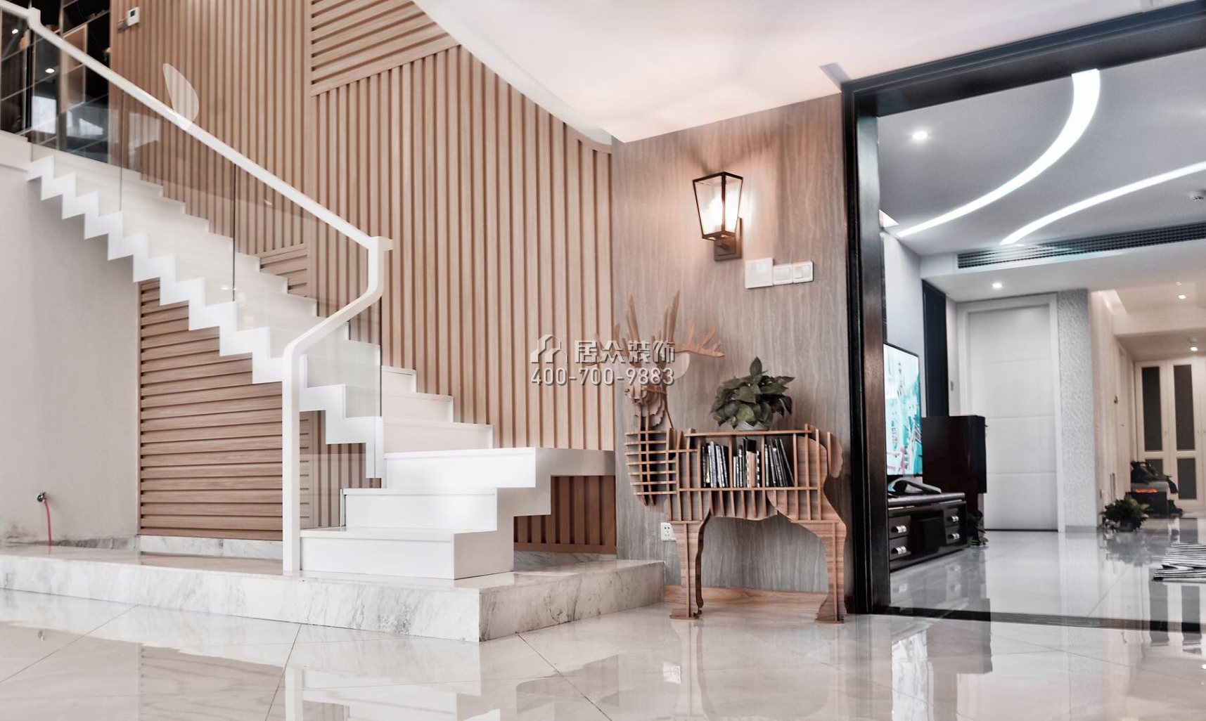 富灣國際320平方米現代簡約風格復式戶型樓梯裝修效果圖