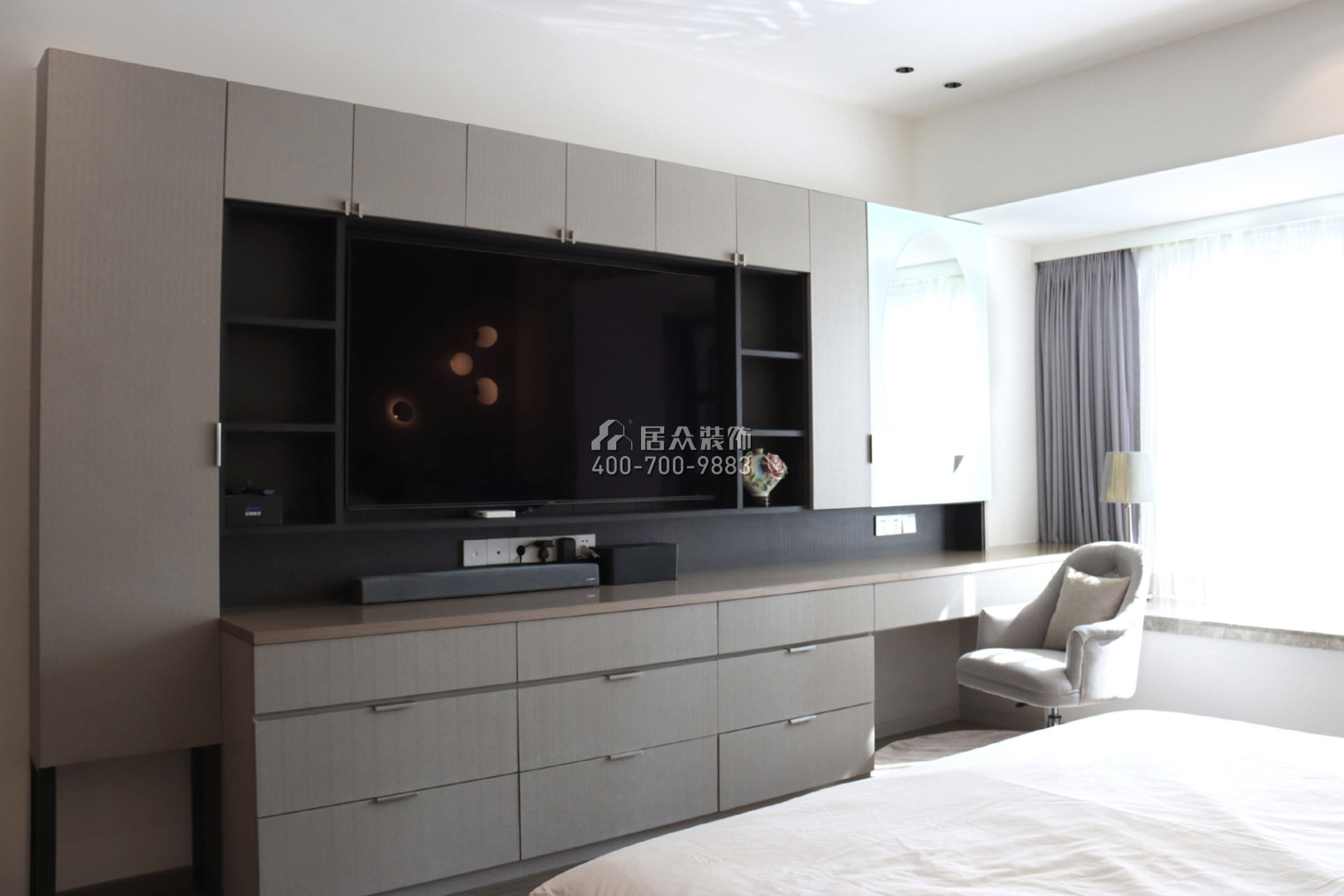 華潤城潤府二期206平方米現代簡約風格平層戶型客廳裝修效果圖