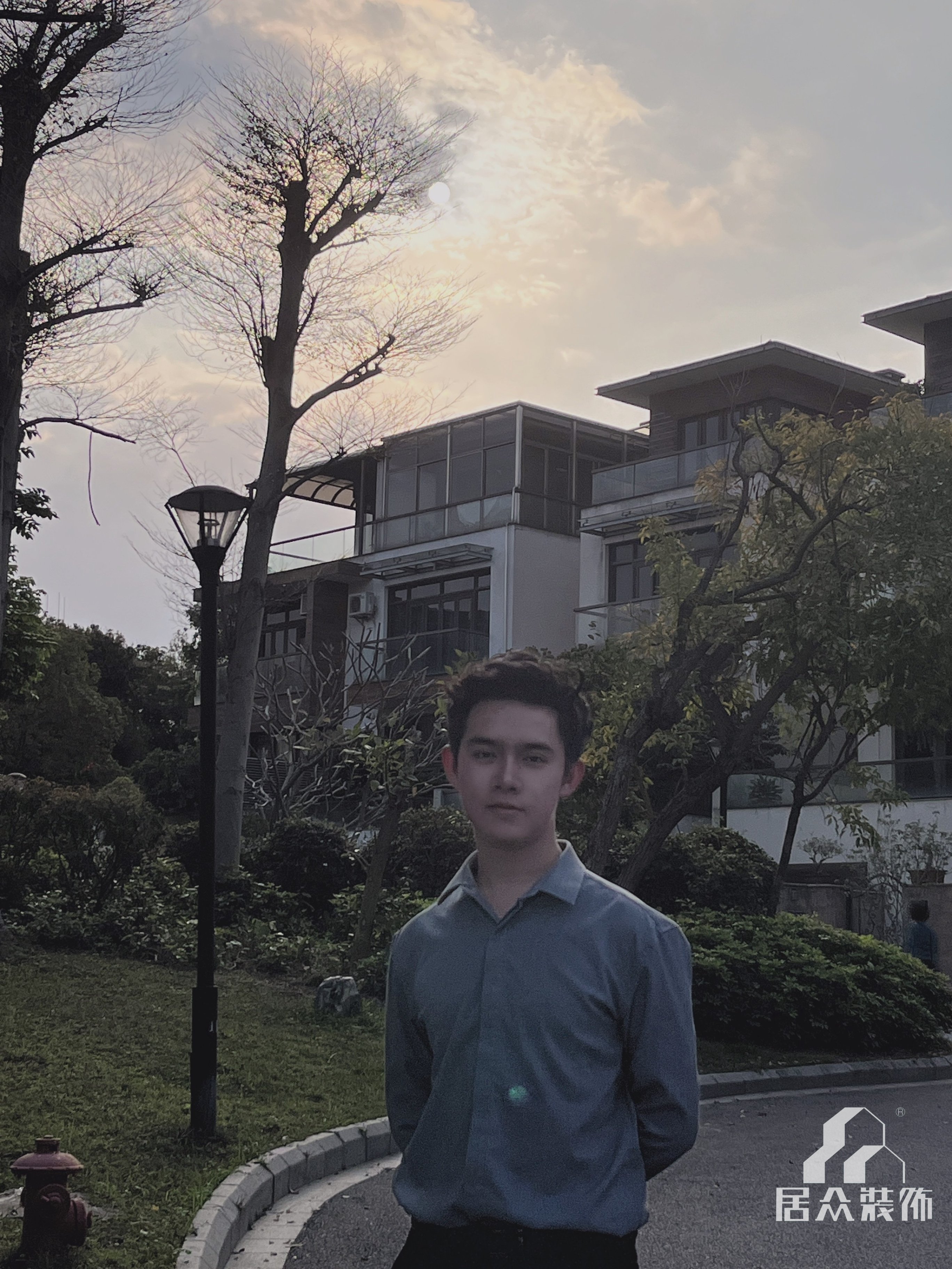 谢碧健